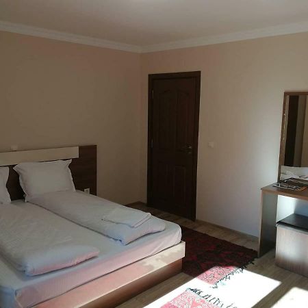 Слънчевата Къща Hotel Kovacevica Exterior photo