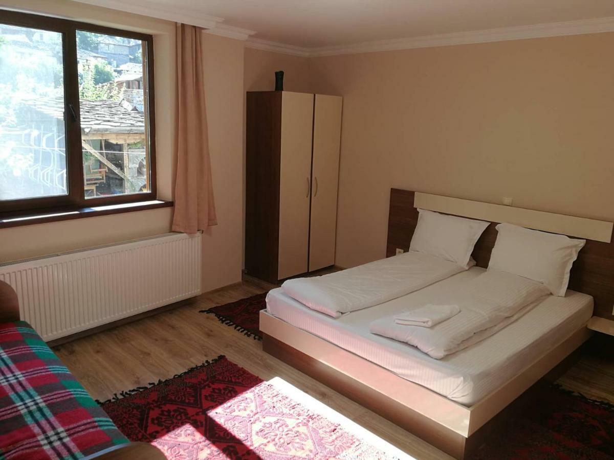 Слънчевата Къща Hotel Kovacevica Exterior photo